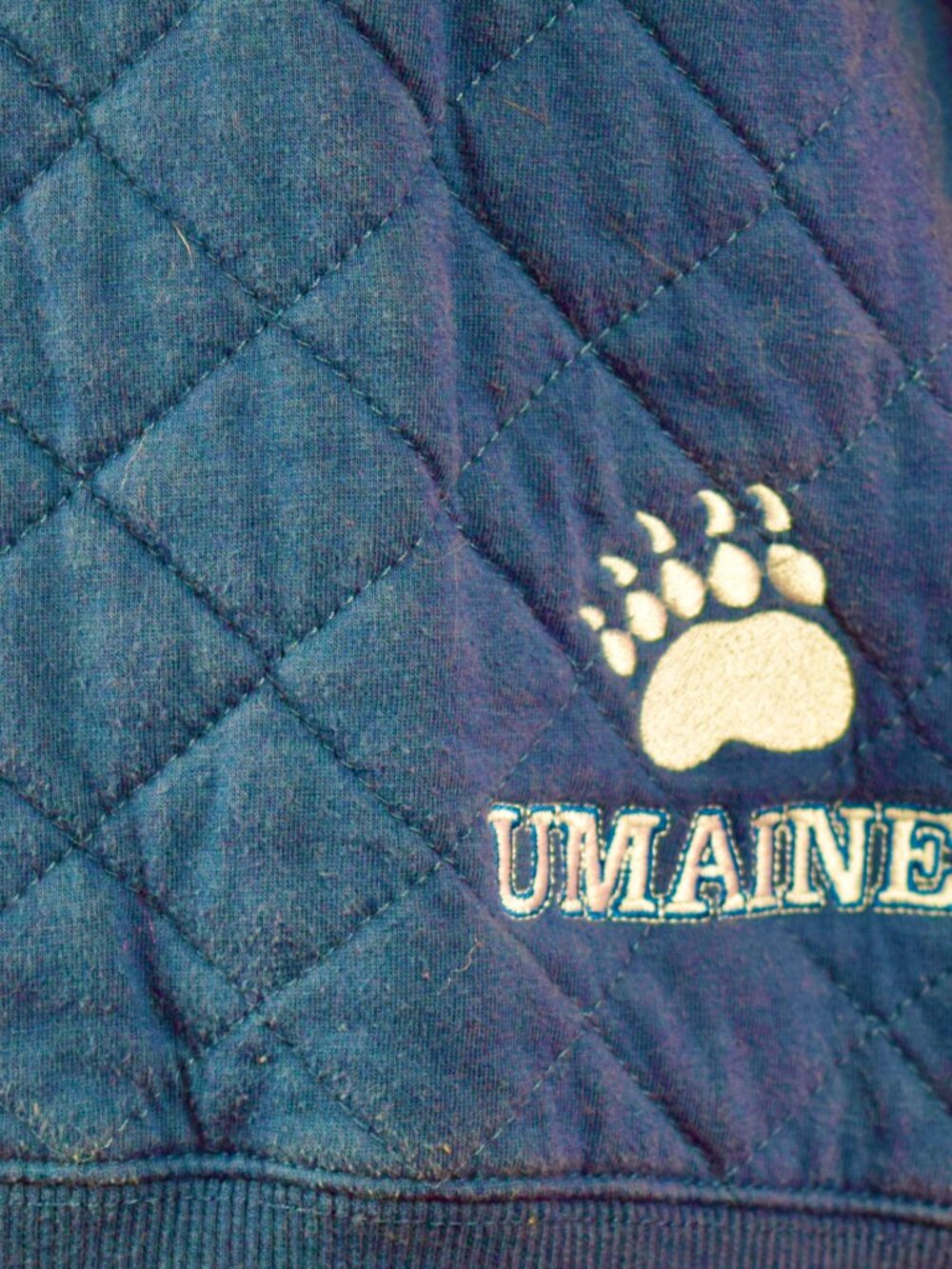 Boxercraft University of Maine Quilted Navy Crewneck Sweatshirt | Size M - Picture 2 of 8